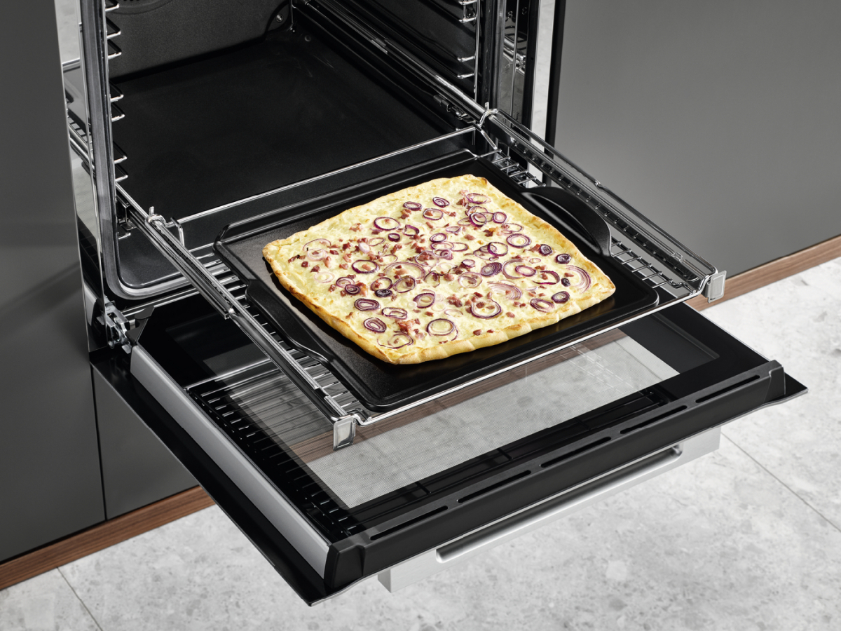 MIELE HBS70 pizzasteen