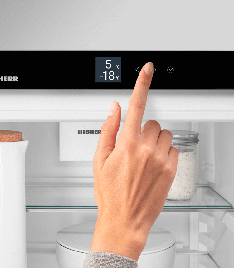 LIEBHERR CNBDC522320 vrijstaande koel-/vriescombinatie - 185cm LIEBHERR CNBDC522320 vrijstaande koel-/vriescombinatie - 185cm