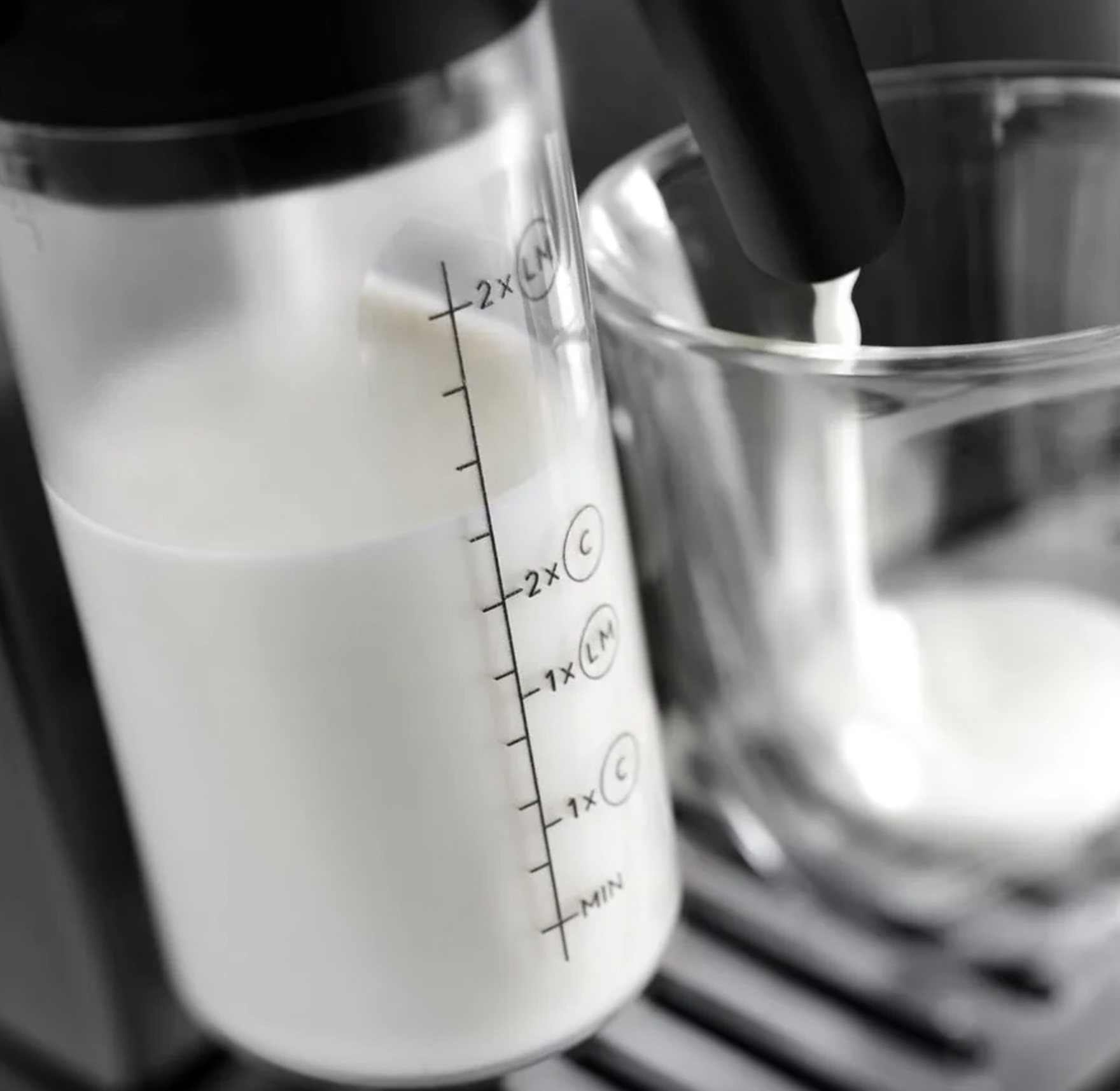 BRAUN (DELONGHI) DLECAM290.61.B espresso machine