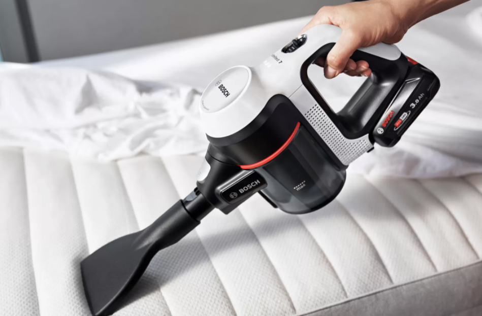 BOSCH BBS711W steelstofzuiger